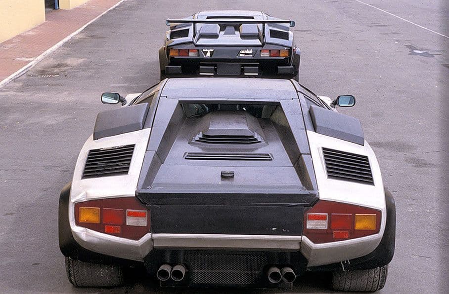 Countach Evoluzione Guide & History