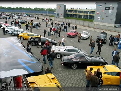 https://www.lambocars.com/wp-content/uploads/2005/05/viva051.jpg