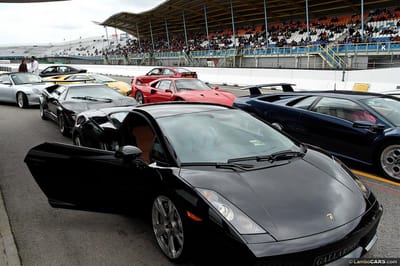 https://www.lambocars.com/wp-content/uploads/2006/06/viva061.jpg