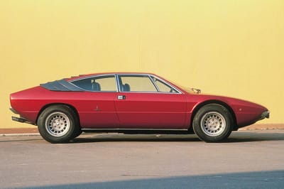 https://www.lambocars.com/wp-content/uploads/2010/12/urraco_p250_1.jpg