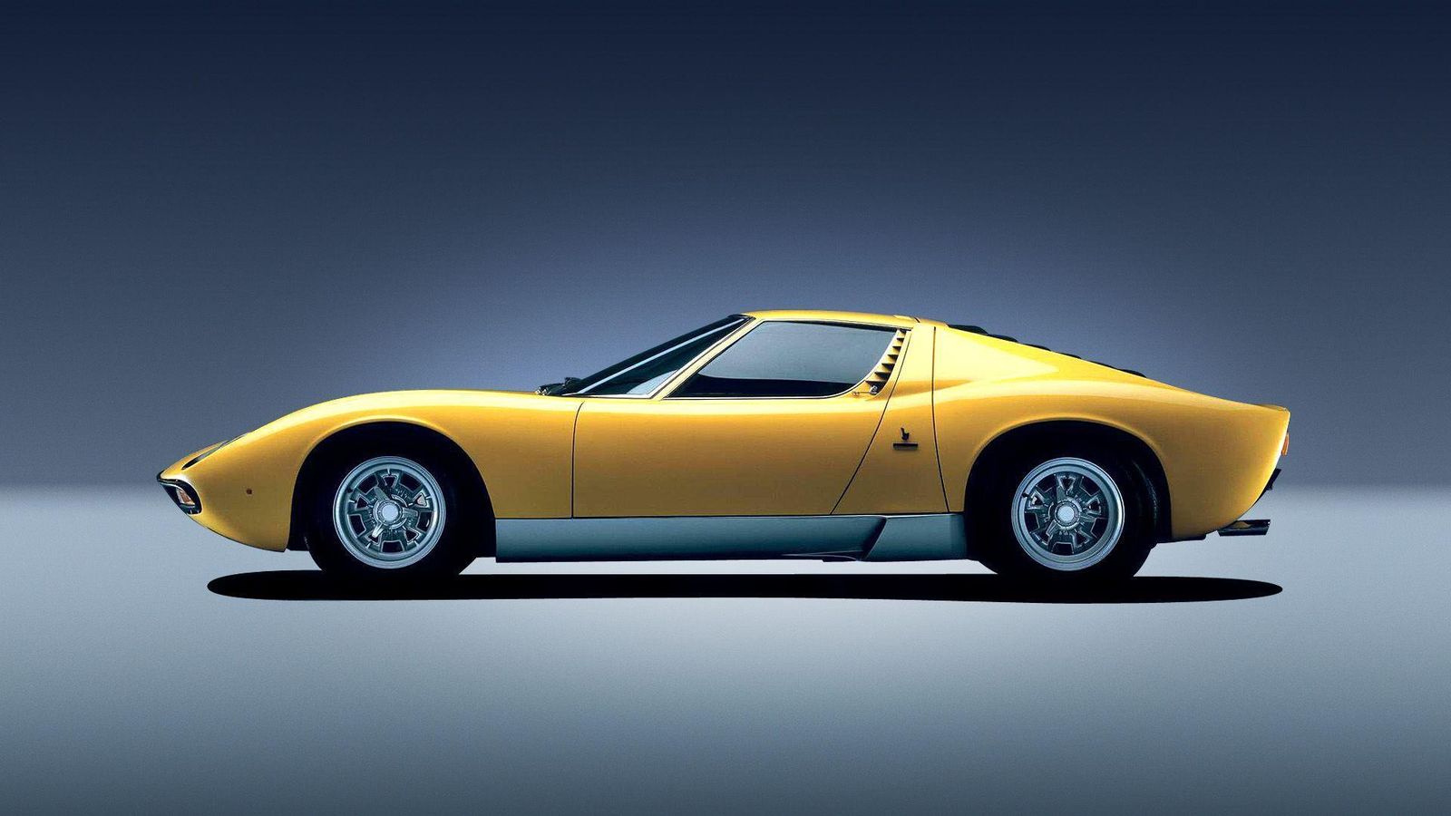 Lamborghini Miura P400