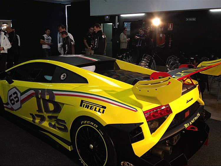 2013 Super Trofeo Race Car Unveiled
