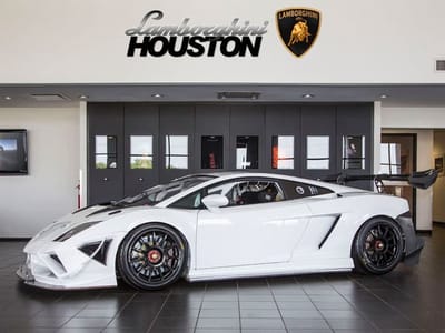 https://www.lambocars.com/wp-content/uploads/2013/06/2013_super_trofeo_for_sale_1.jpg
