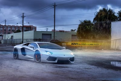 Https://www. Lambocars. Com/wp-content/uploads/2013/08/bianco_aventador_adv1_1. Jpg