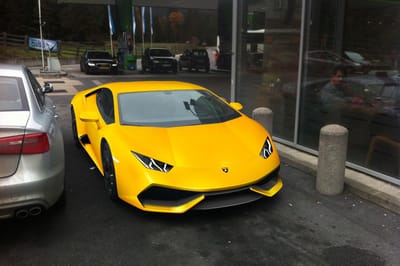 https://www.lambocars.com/wp-content/uploads/2013/12/cabrera_cameo_render_giallo.jpg