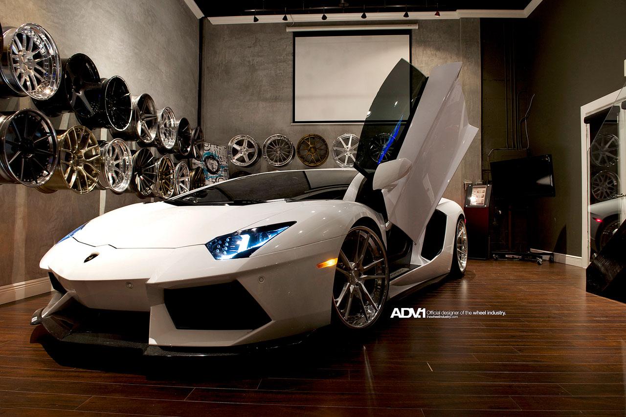 Adv1 Wheels Previews 2014 Cs Series On An Aventador - Pictures &Amp; Gallery 37 Https://www. Lambocars. Com/wp-content/uploads/2014/02/adv1_cs_series_aventador_1. Jpg