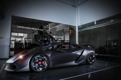 https://www.lambocars.com/wp-content/uploads/2016/02/sesto_elemento_hong_kong_1.jpg