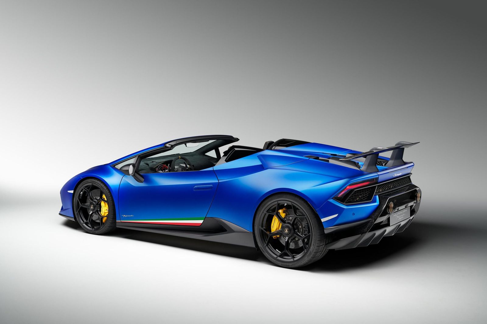 2018-2019 Lamborghini Huracán Performante Spyder 11 502872 v2