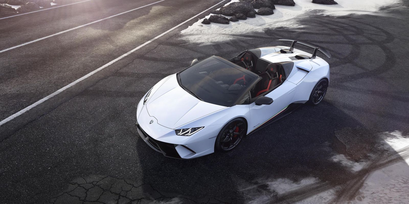 2018-2019 Lamborghini Huracán Performante Spyder 3 502873 v2