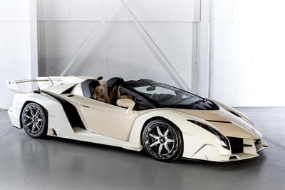 https://www.lambocars.com/wp-content/uploads/2019/09/bonhams_veneno_roadster.jpg