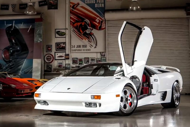 https://www.lambocars.com/wp-content/uploads/2020/11/1991_diablo_jay_leno_garage.jpg