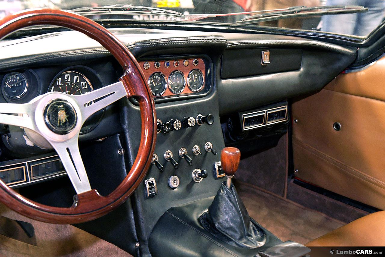 Lamborghini 400 Gt 2+2 - Guide 7 Https://www. Lambocars. Com/wp-content/uploads/2020/11/400_gt_2_2_59. Jpg