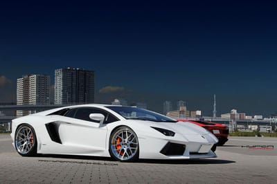 Aventador Rolling On Polished Hyper Forged Wheels 2 Https://www. Lambocars. Com/wp-content/uploads/2020/11/aventador_hyper_forged_4. Jpg