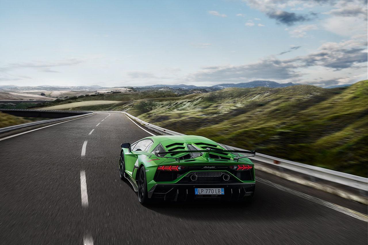 Aventador svj 16 1