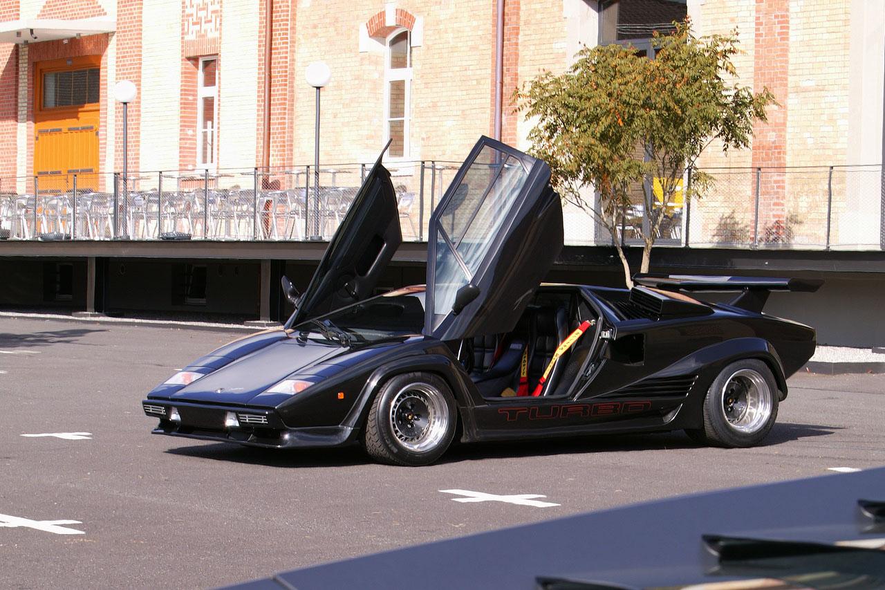 Countach Turbo S Guide & History