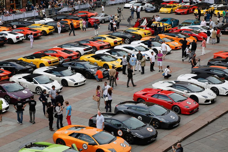 https://www.lambocars.com/wp-content/uploads/2020/11/evo_lamborghini_v12_history.jpg