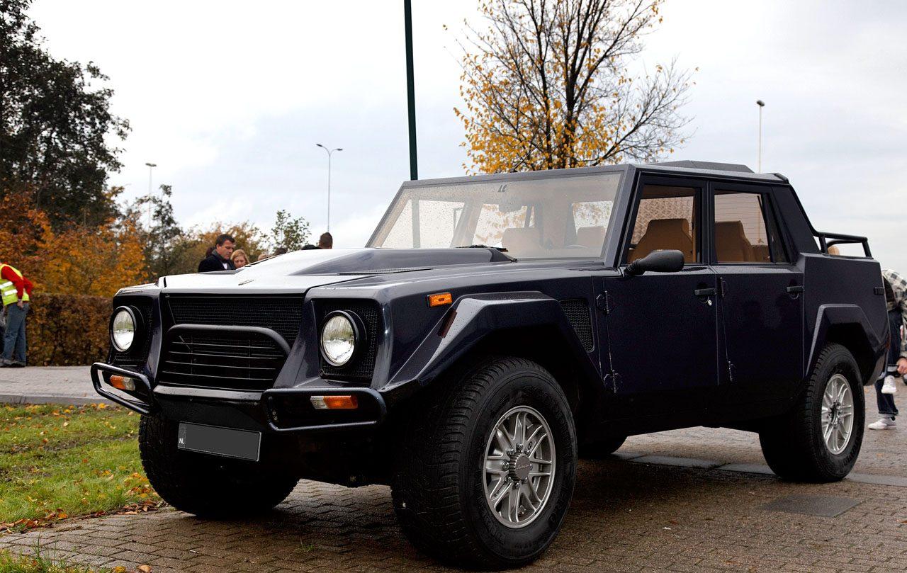 High-Resolution Lamborghini LM002 Photos