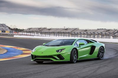 https://www.lambocars.com/wp-content/uploads/2020/11/record_september_2020_8-1.jpg