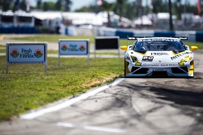 https://www.lambocars.com/wp-content/uploads/2020/12/2014_super_trofeo_race1_1.jpg