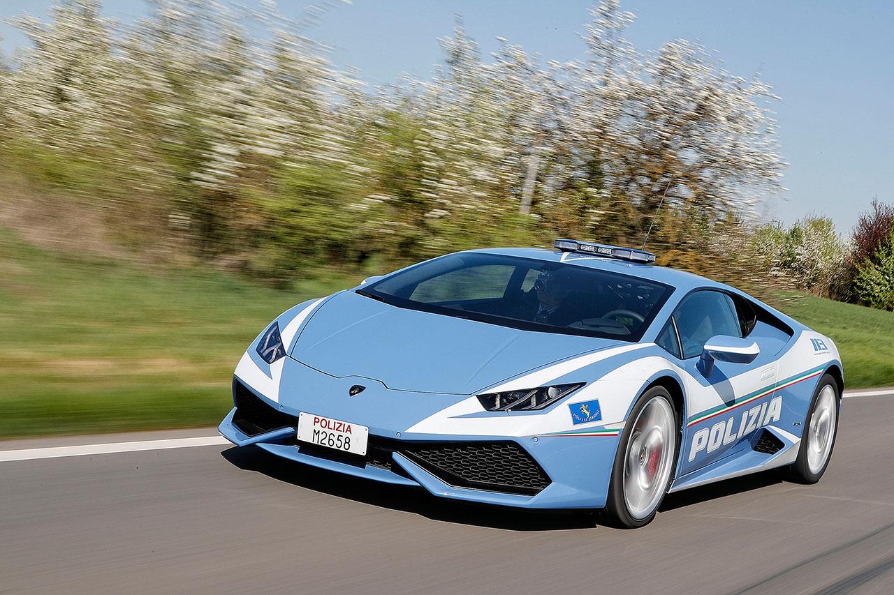 https://www.lambocars.com/wp-content/uploads/2020/12/2017_huracan_polizia_1.jpg