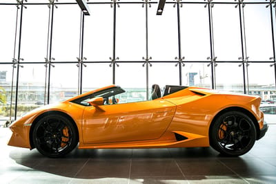 Lamborghini Dubai Is The Largest Showroom In The World - Pictures &Amp;Amp; Gallery 2 Https://www. Lambocars. Com/wp-content/uploads/2020/12/2017_lamborghini_dubai_9. Jpg