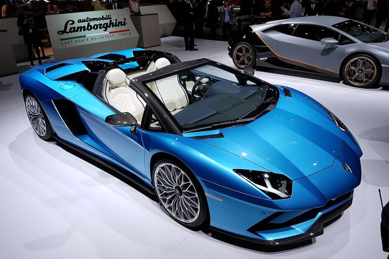 https://www.lambocars.com/wp-content/uploads/2020/12/2017_lamborghini_iaa_27.jpg