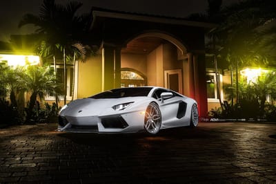 https://www.lambocars.com/wp-content/uploads/2020/12/adv_aventador_wheels_1.jpg