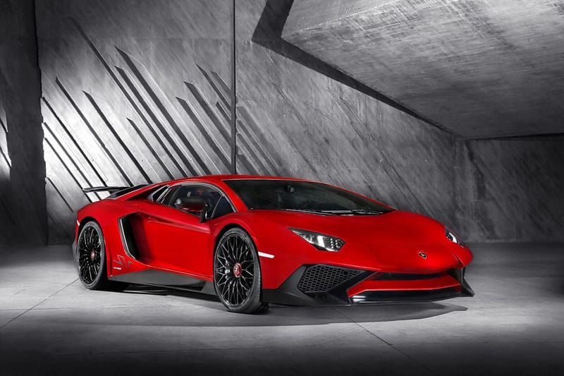 Lamborghini Aventador Lp750-4 Superveloce Guide & History
