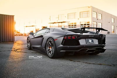 https://www.lambocars.com/wp-content/uploads/2020/12/aventador_pur_aero_2.jpg