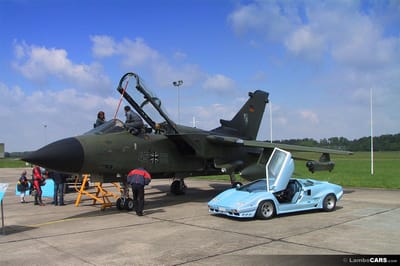 https://www.lambocars.com/wp-content/uploads/2020/12/countach_quattrovalvole_special_1.jpg