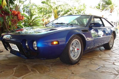 https://www.lambocars.com/wp-content/uploads/2020/12/jarama_10258_1.jpg