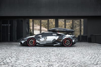 https://www.lambocars.com/wp-content/uploads/2020/12/jon_olsson_huracan_1.jpg