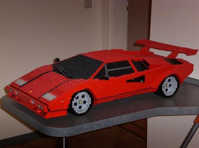 https://www.lambocars.com/wp-content/uploads/2020/12/lego_countach_050912_1.jpg