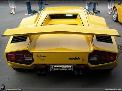 https://www.lambocars.com/wp-content/uploads/2020/12/lp400s106.jpg