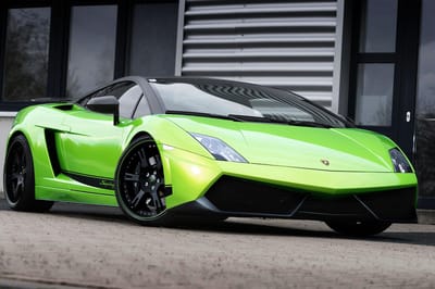 https://www.lambocars.com/wp-content/uploads/2020/12/lp620_green_beret_01.jpg