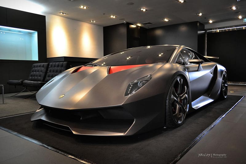 https://www.lambocars.com/wp-content/uploads/2020/12/stig_crashes_sesto_elemento_1.jpg