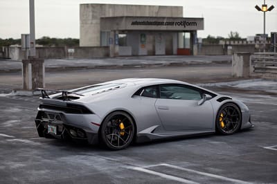 https://www.lambocars.com/wp-content/uploads/2020/12/vorsteiner_novara_huracan_wheelsboutique_33.jpg