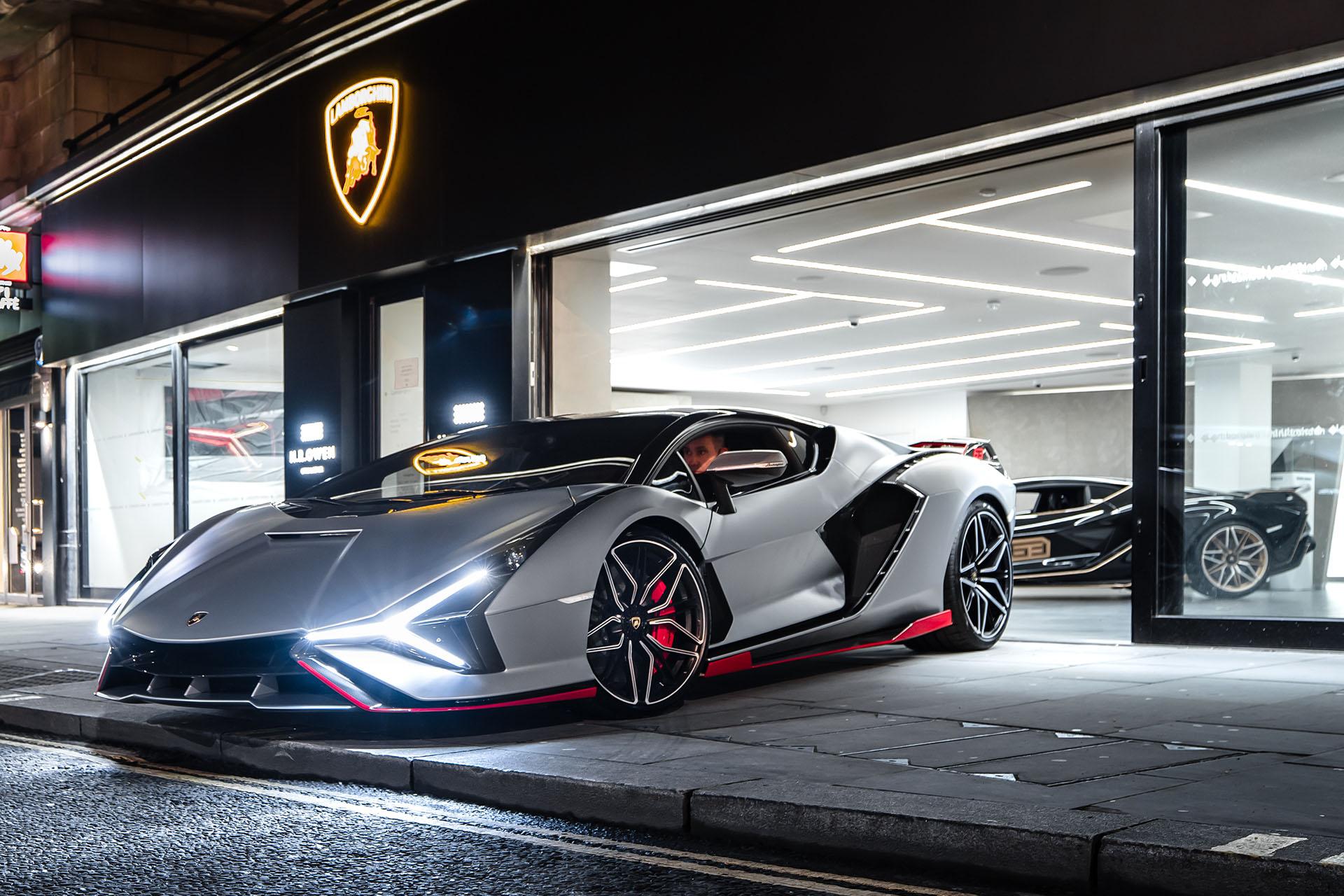 Lamborghini sian in london 11