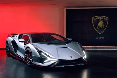 10 Ridiculous Fastest Lamborghini Models Ever Sold 15 02