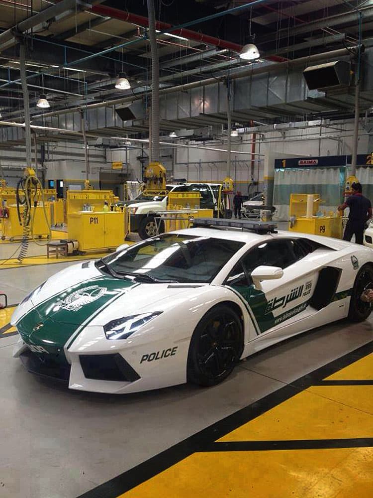 Dubai Police Deparment Gets A Lamborghini Aventador 3 Dubai police aventador 2