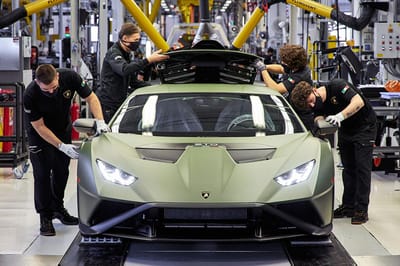 Huracan STO Picture & Gallery