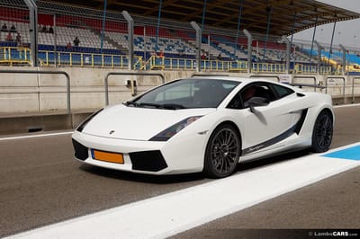 How Much Does A Lamborghini Weigh
