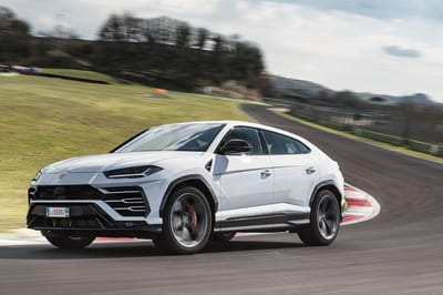 2022 Tuned Lamborghini Urus Hits 200 Mph In Autobahn 7 Lamborghini urus