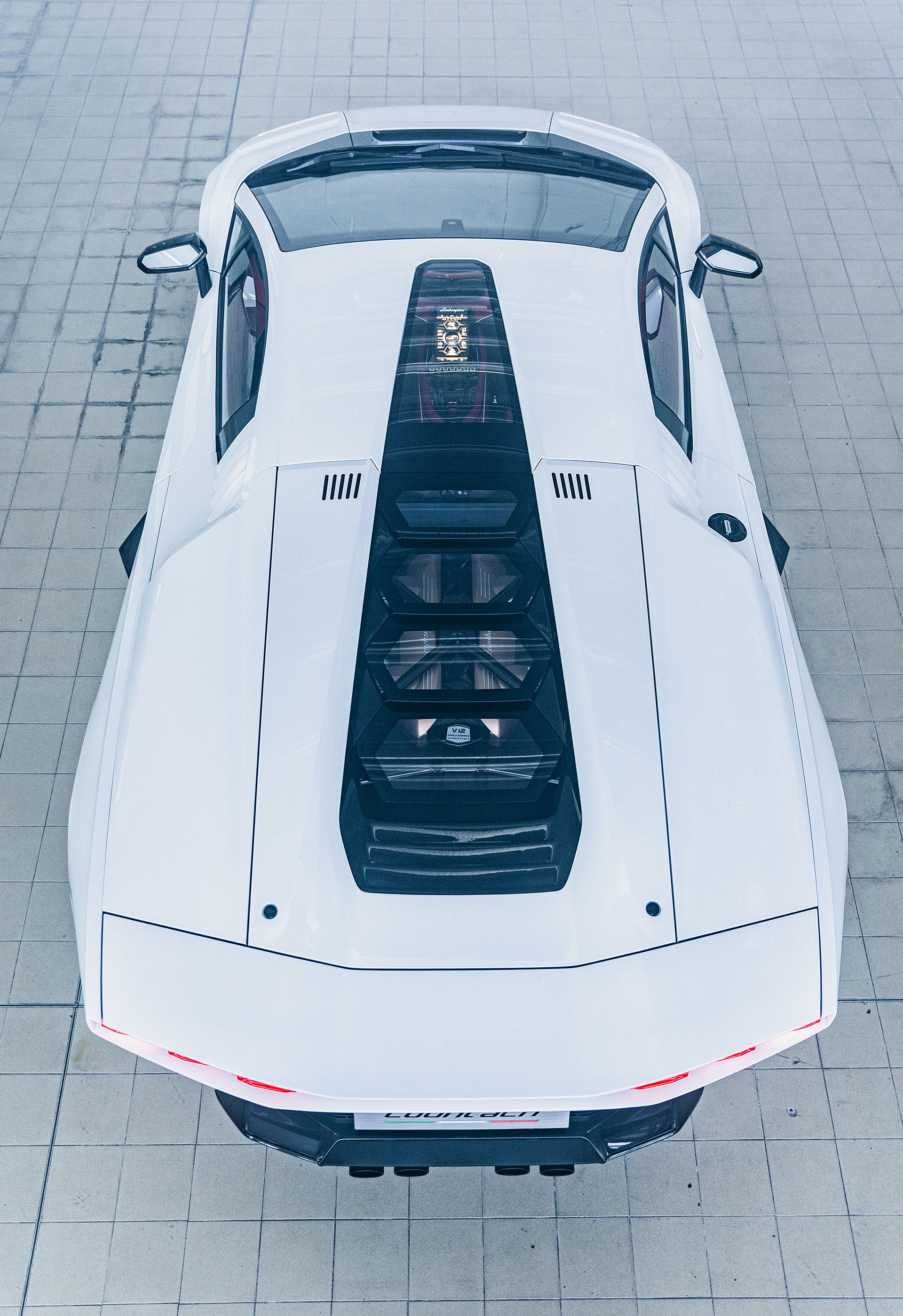 The official press release of the Countach LPI 8004