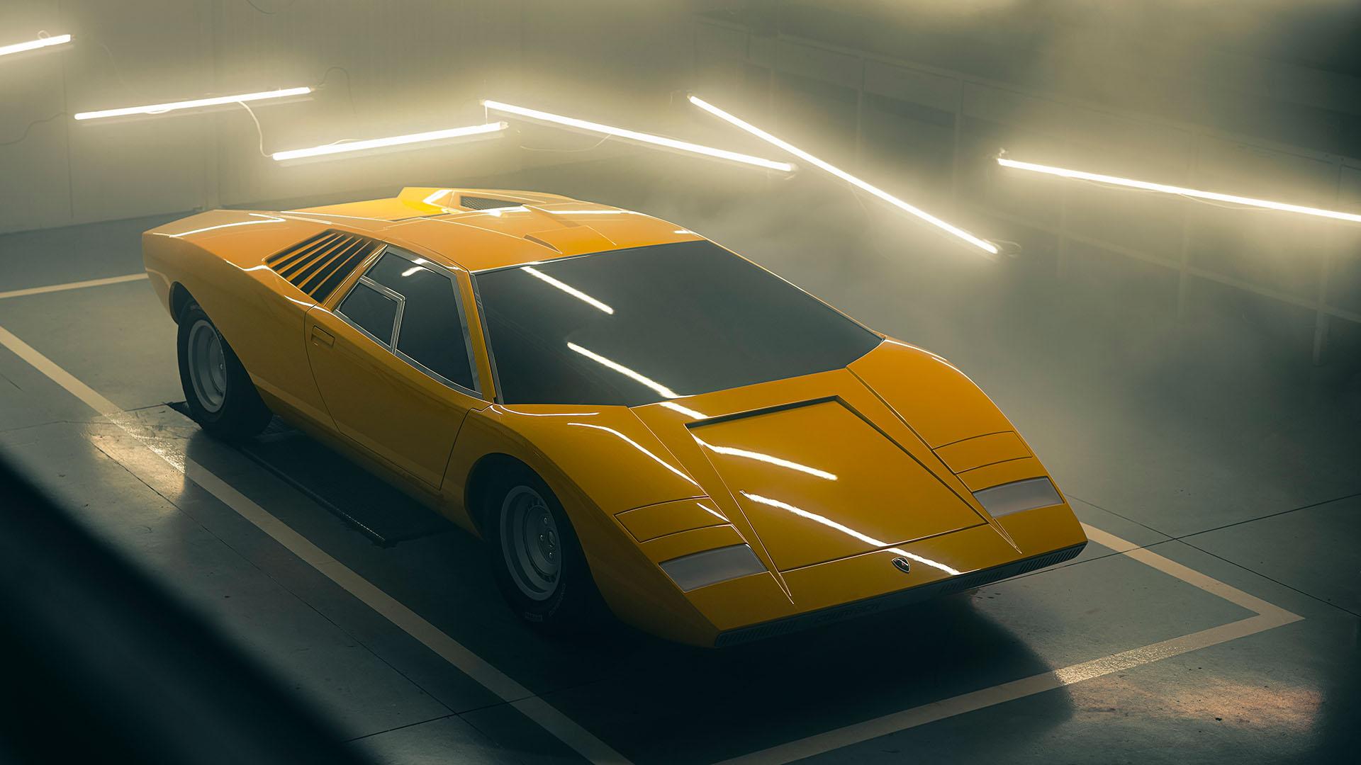 The countach lp500 is back 1