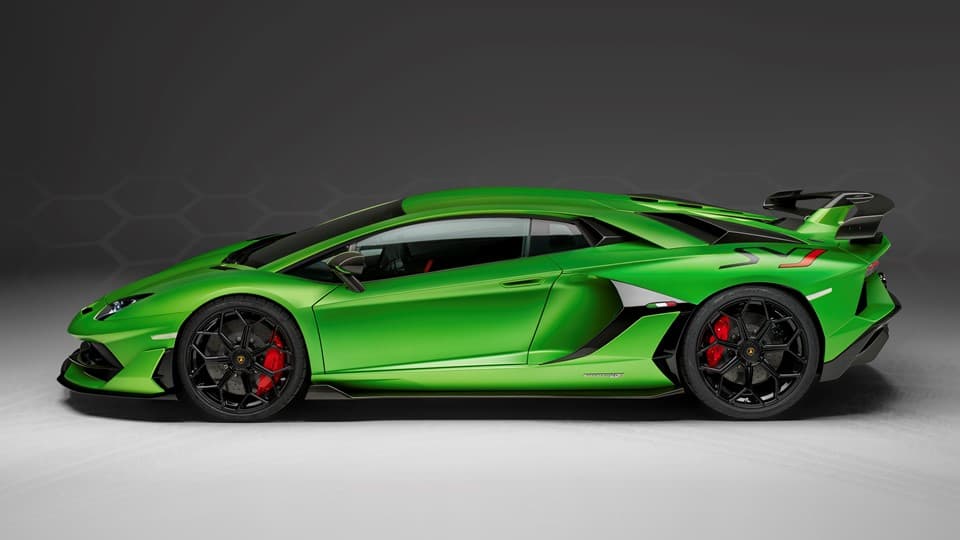 Lamborghini Aventador Sv Vs Aventador Svj: A Comparative Analysis 3 Green lamborghini aventador svj on grey background