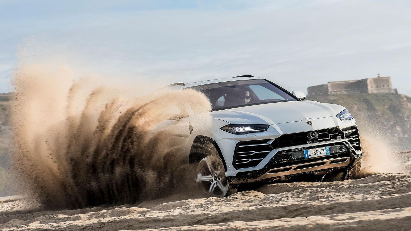 Buick Envista Vs Lamborghini Urus: A Comparative Analysis 11 Lamborghini urus 4th anniversary 27