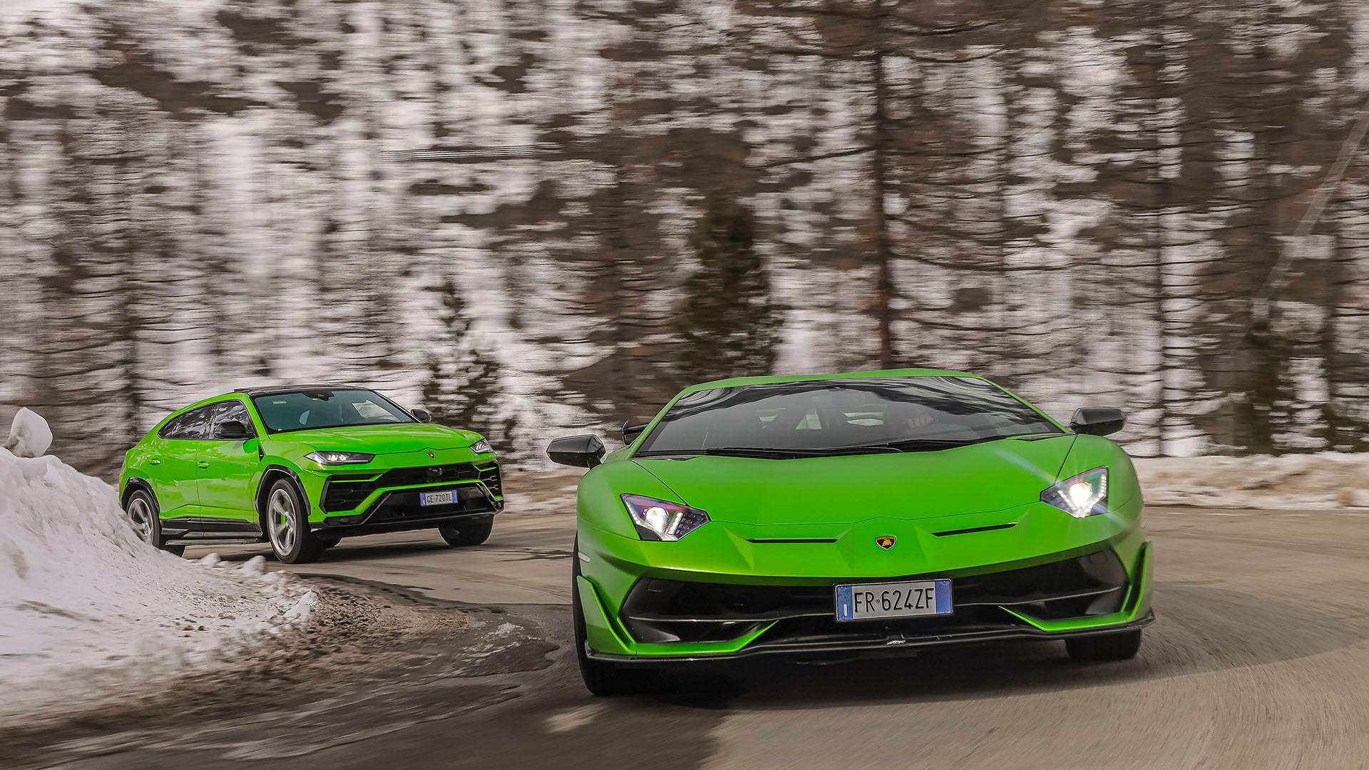2022 Lamborghini in winter drive 2