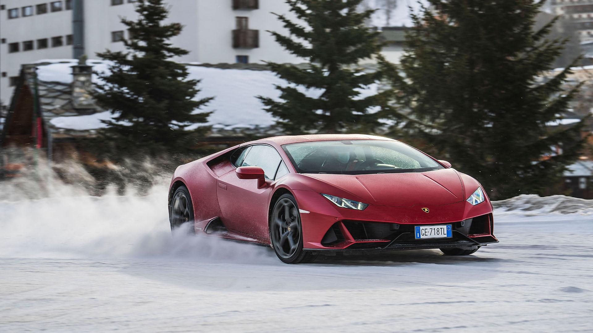 2022 Lamborghini in winter drive 26