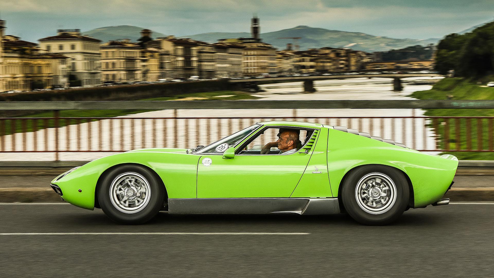 Lamborghini miura sv
